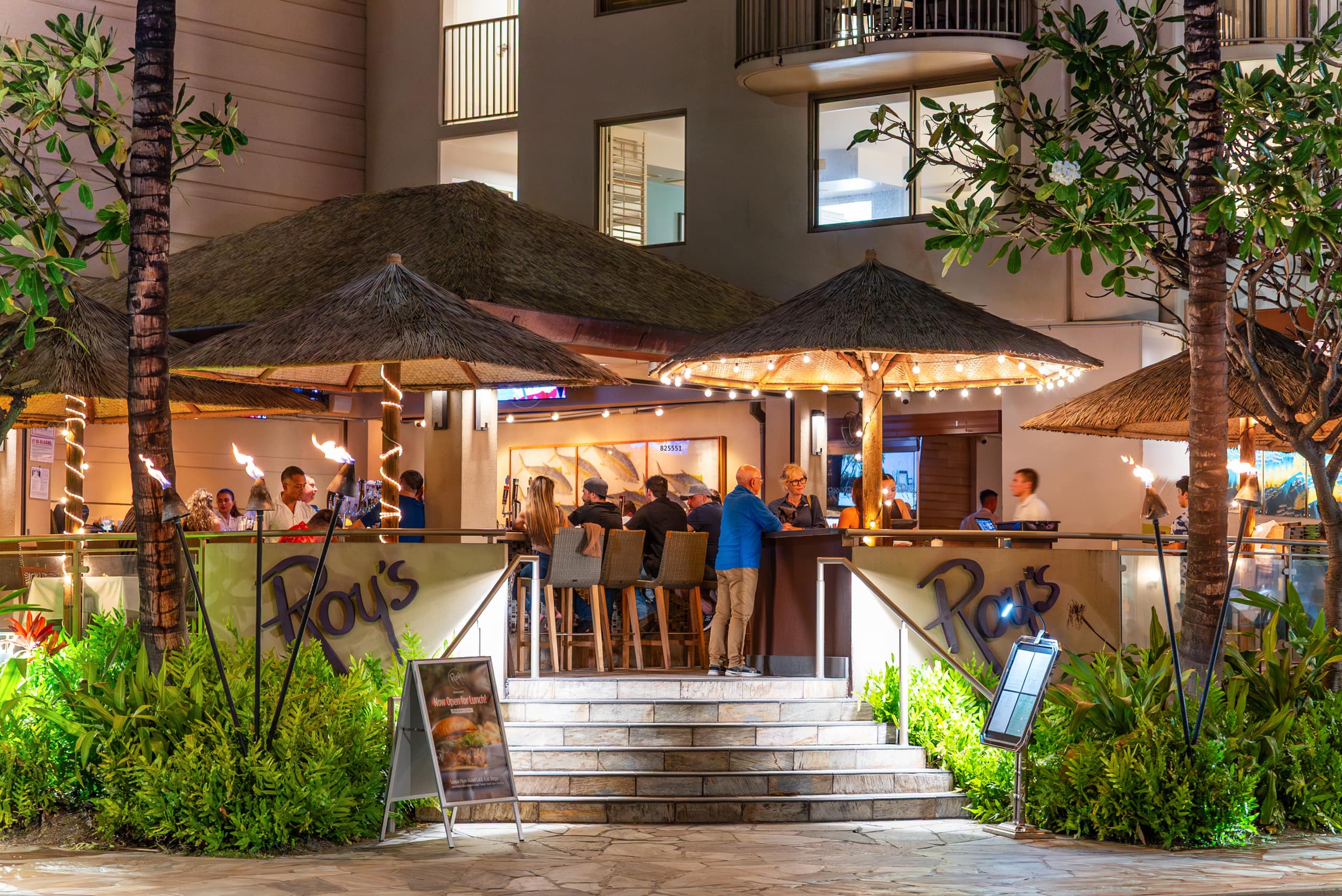 Waikike Beach Loft Near Restaurants - Image 58