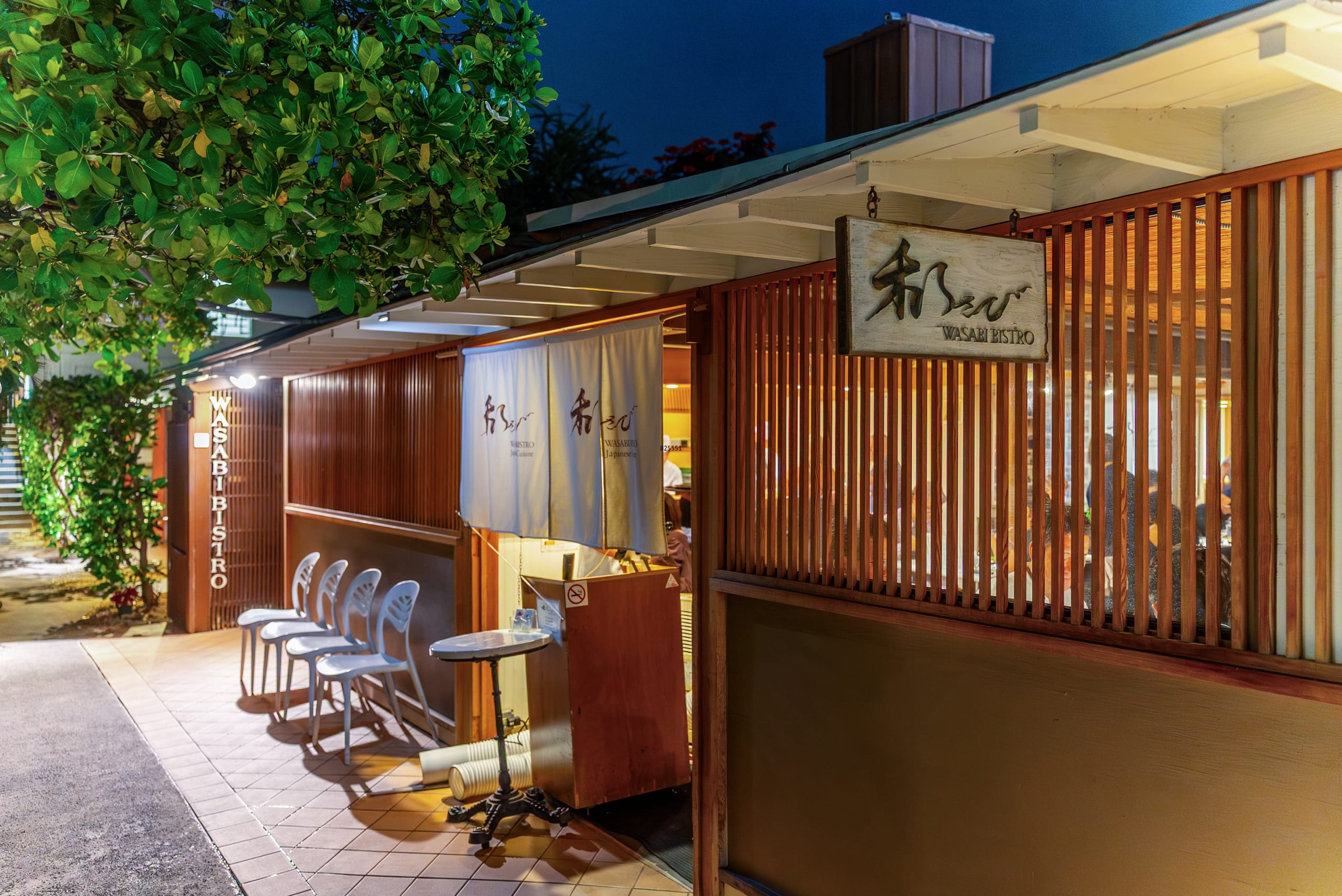 Waikike Beach Loft Near Restaurants - Image 51