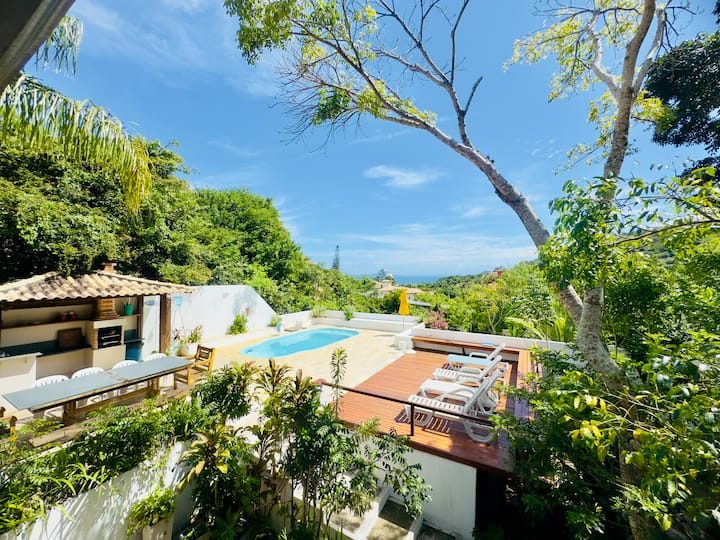 Pristine Villa 8 Suites in João Fernandes- Búzios