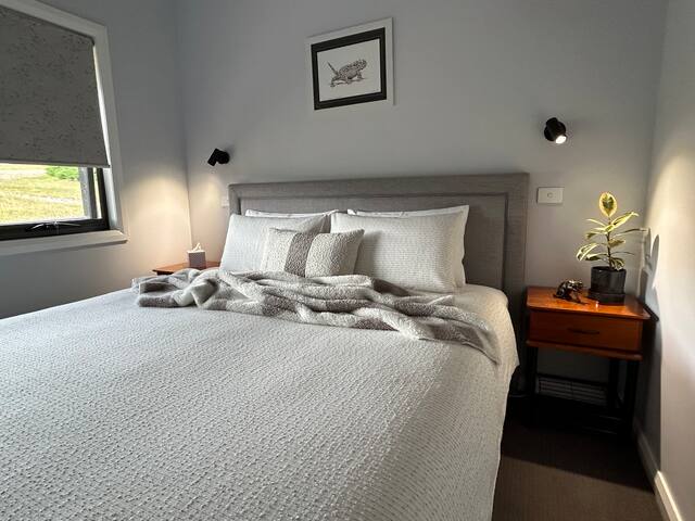 Manna Hill Farm Cottages – Mt Roland View gallery image 5