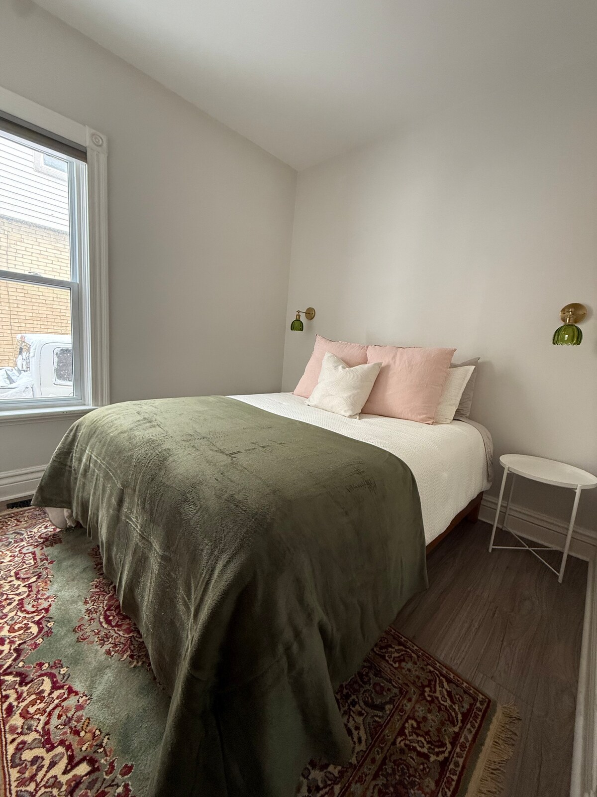 საძინებელი 1