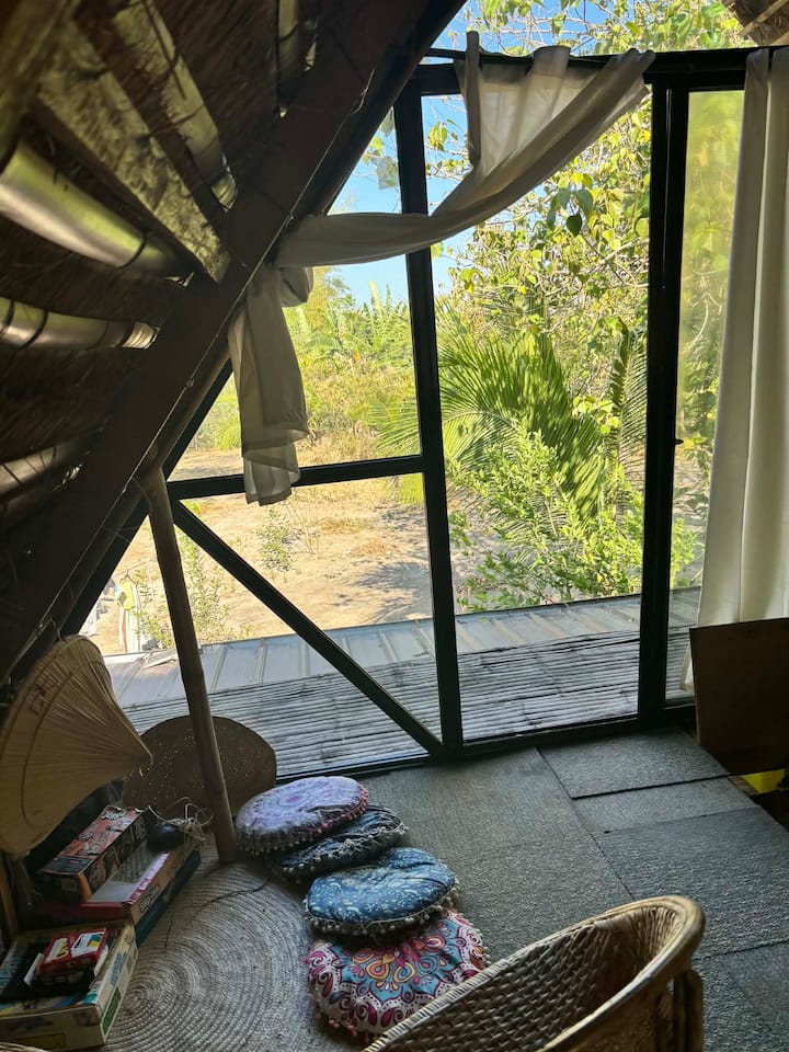 Zambamboo Villa - San Narciso