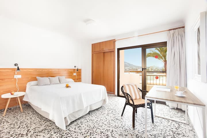 غرفة النوم 1