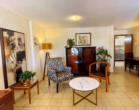 Top performing Airbnb: SoftSuite Floor Three Plan for Couples or Individuals in San Luis Potosí