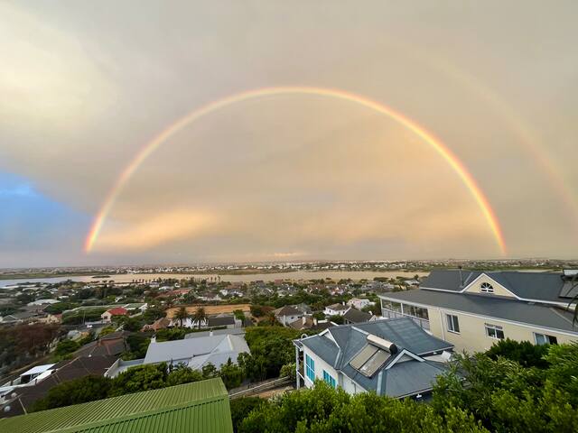 180 Degree Views – Lagoon Mountains Sea