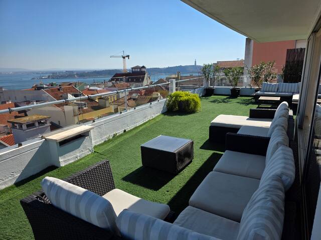 TheHOUSE – Your luxury home gallery image 5