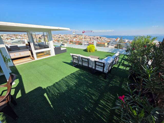 TheHOUSE – Your luxury home gallery image 3