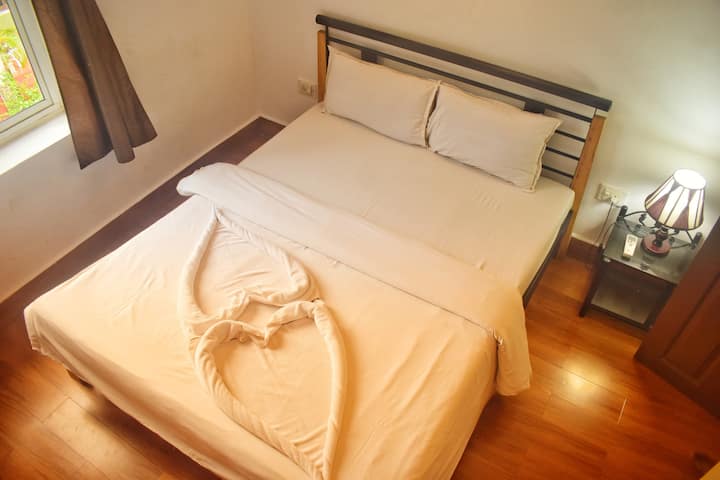 Bedroom 1 image 1