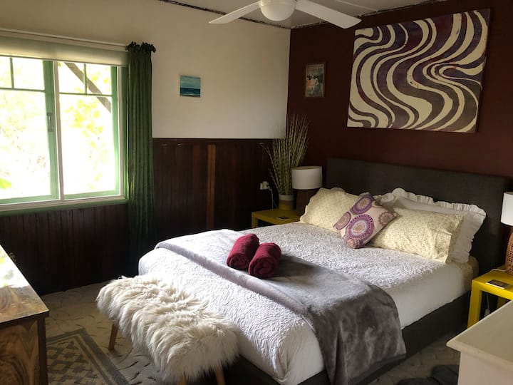 საძინებელი 1