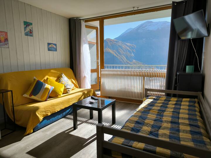 მისაღები ოთახი