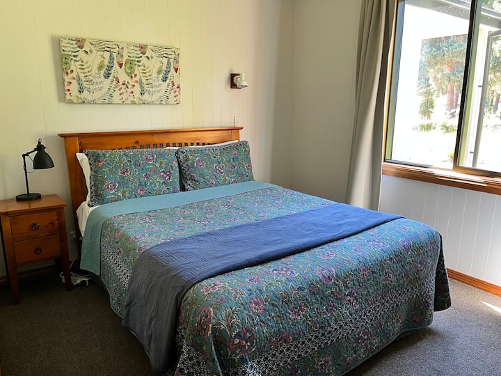 Bračni krevet (širok 150 - 179 cm)