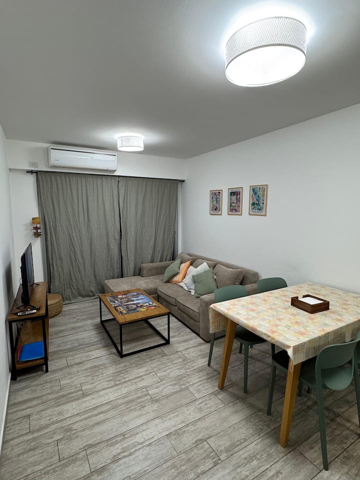 Apartamento novo de 2 dormitórios em Tigre com vista para o rio