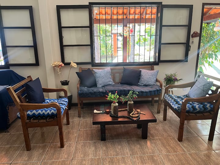 Casa Com Piscina, Wi-fi, Suíte, Churrasqueira - Penedo