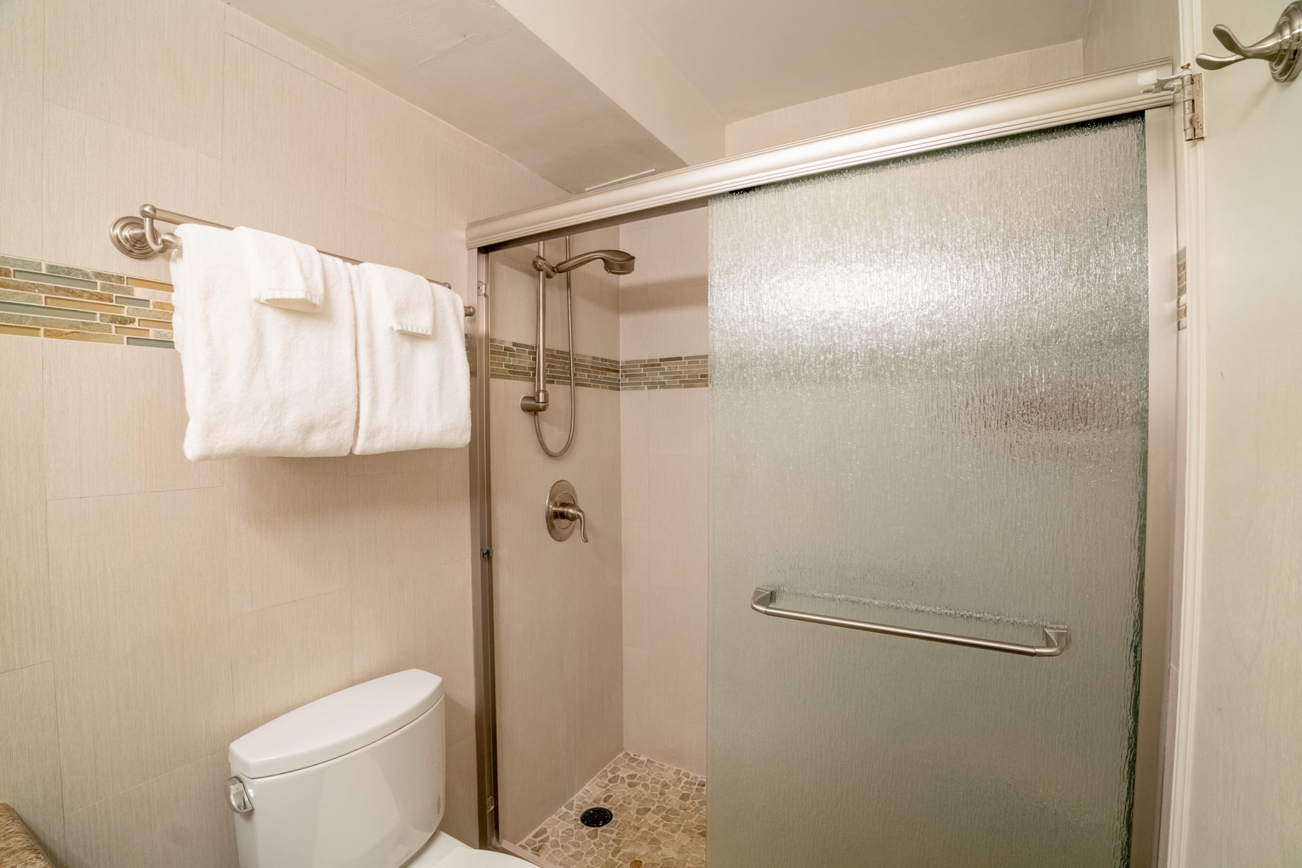 Condo in Kihei · ★4.93 · 2 bedrooms · 2 beds · 2 baths - Image 14