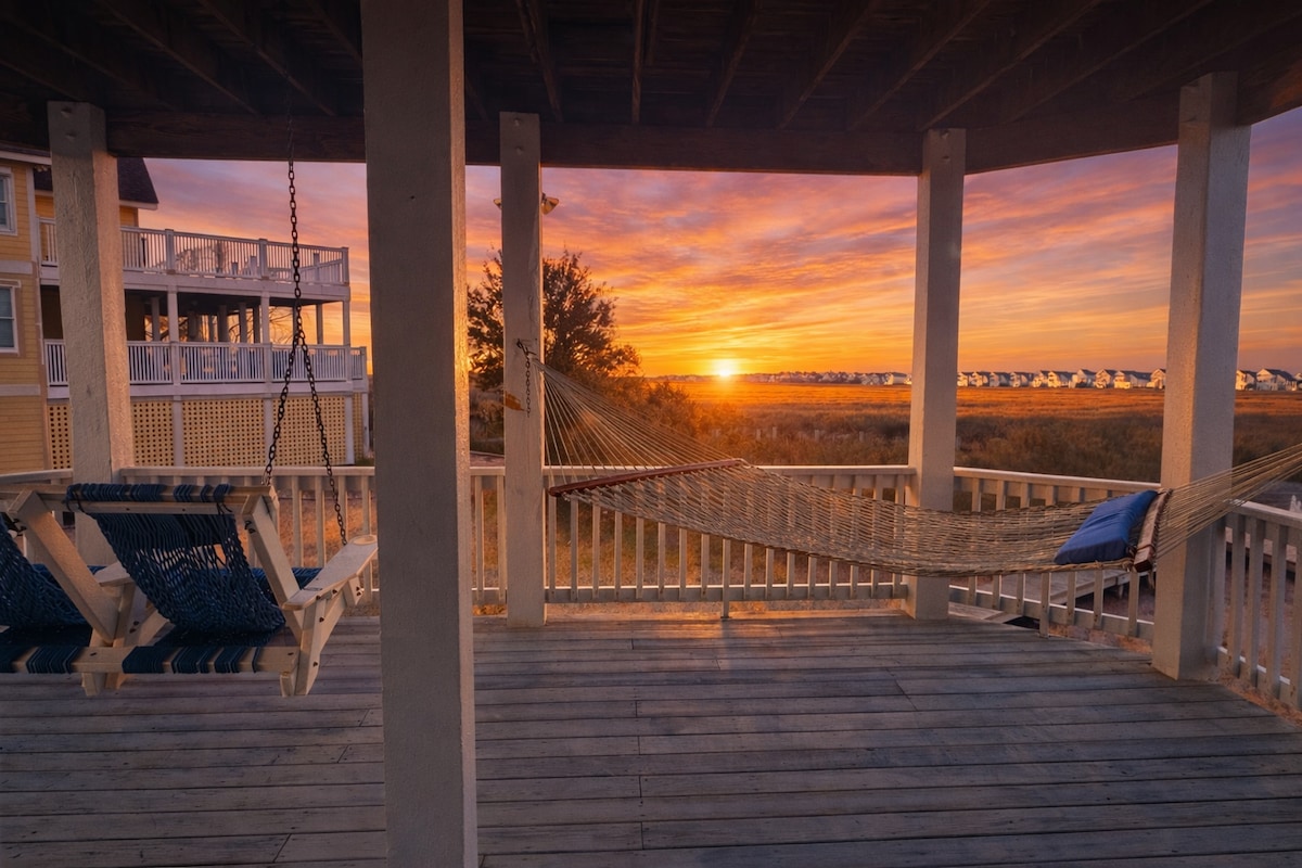 Waterfront Pirate's Cove Home/4 Bed/Sunset View's