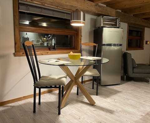 Successful Airbnb property: IN THE HEART OF THE SAGUENAY FJORD AND THE VALIN MOUNTAINS. in Le Saguenay Et Son Fjord