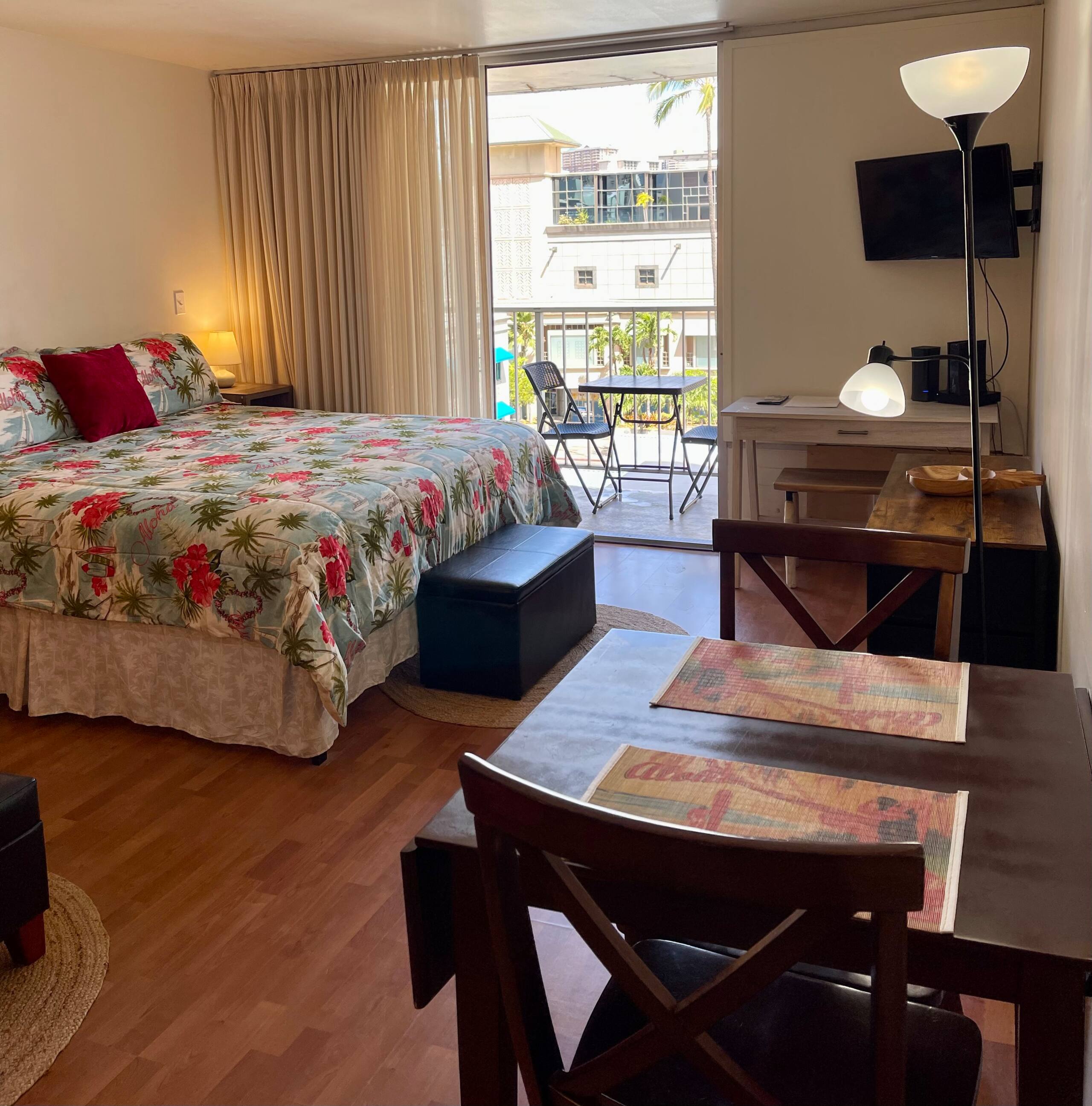 Condo in Honolulu · ★4.83 · 1 bedroom · 2 beds · 1 bath - Image 1