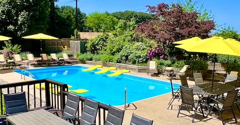 AlleganFields:Sleeps24,Pool,HotTubFireplaceFirepit