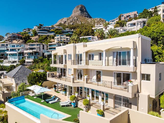 The Fabulous ‘ Villa Stanleon ’ in Bantry Bay LUX