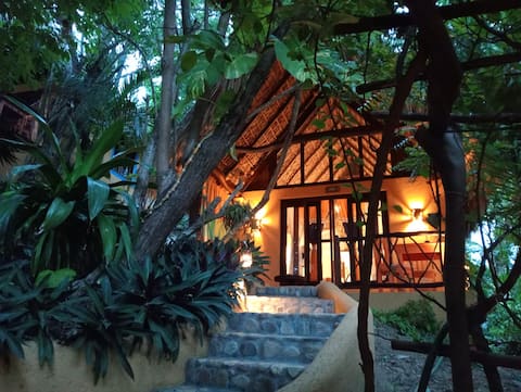 Top performing Airbnb: Cabin (Luna 1) 5 minutes from the beach in Puerto ángel