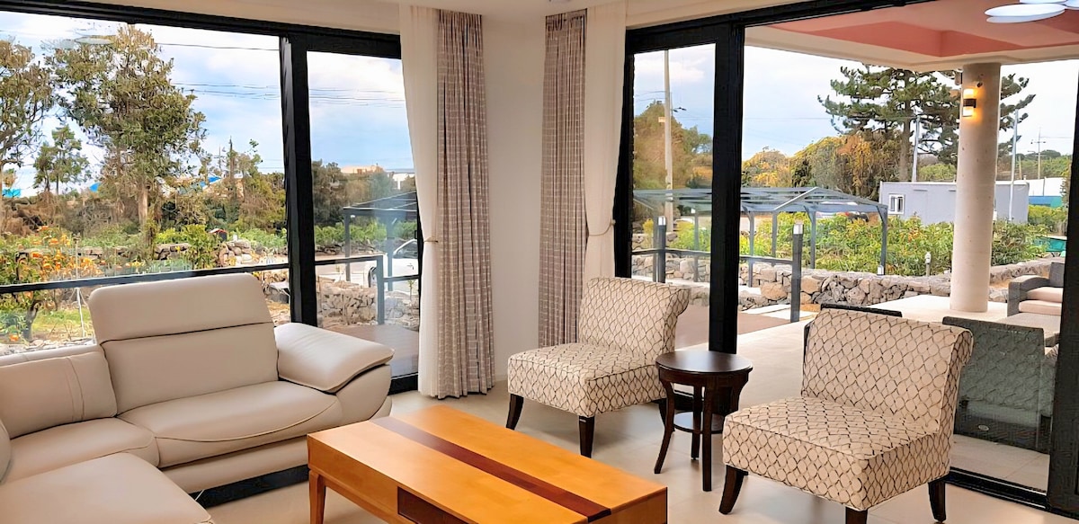 Dams 공간 이미지