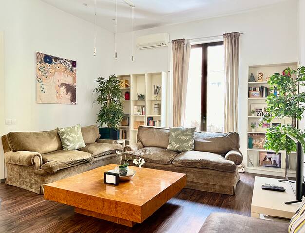 PLAZA MAYOR, THE HISTORICAL CITY CENTER