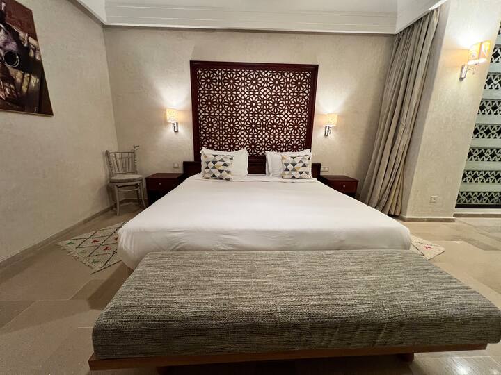 საძინებელი 1