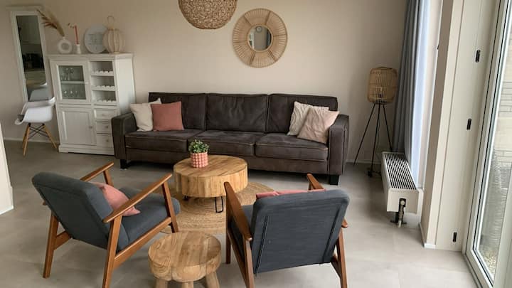 Vakantiewoning Met Privé Steiger In Makkum. - Netherlands