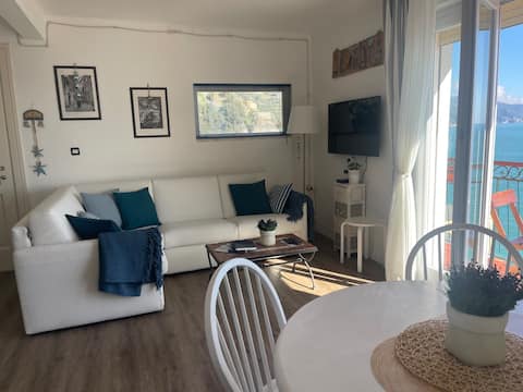 Annuncio Airbnb popolare: Magonza House 011019-LT-0219 a Monterosso Al Mare