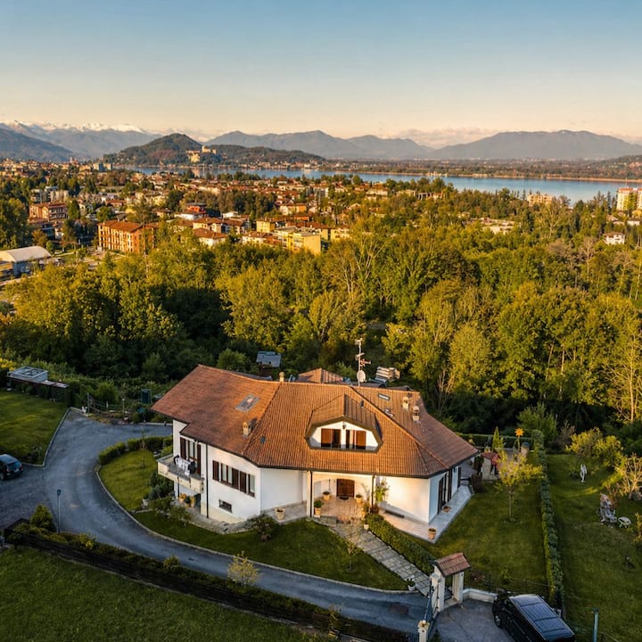 Villa Motti Quadri In Arona - Arona