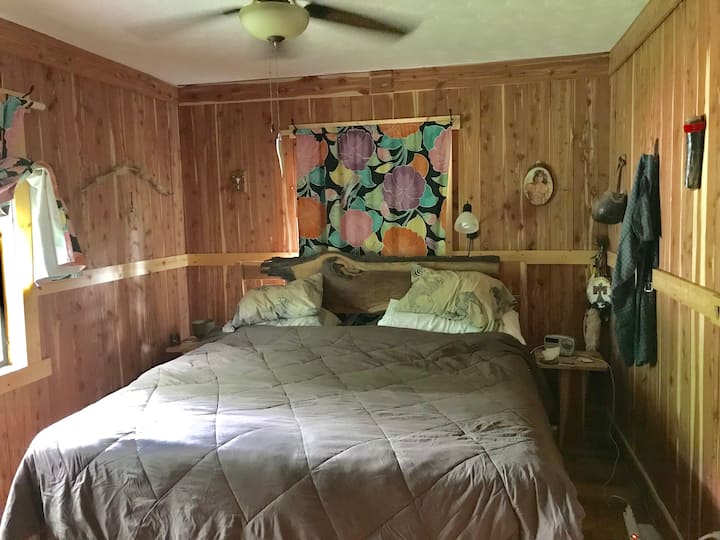 საძინებელი 1