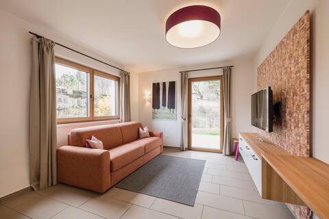 Successful Airbnb property: Apartment VIOLA – a quiet flat in a health resort in Lana