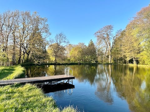 Oakhill Ponds retreat & spring-fed swim, Somerset