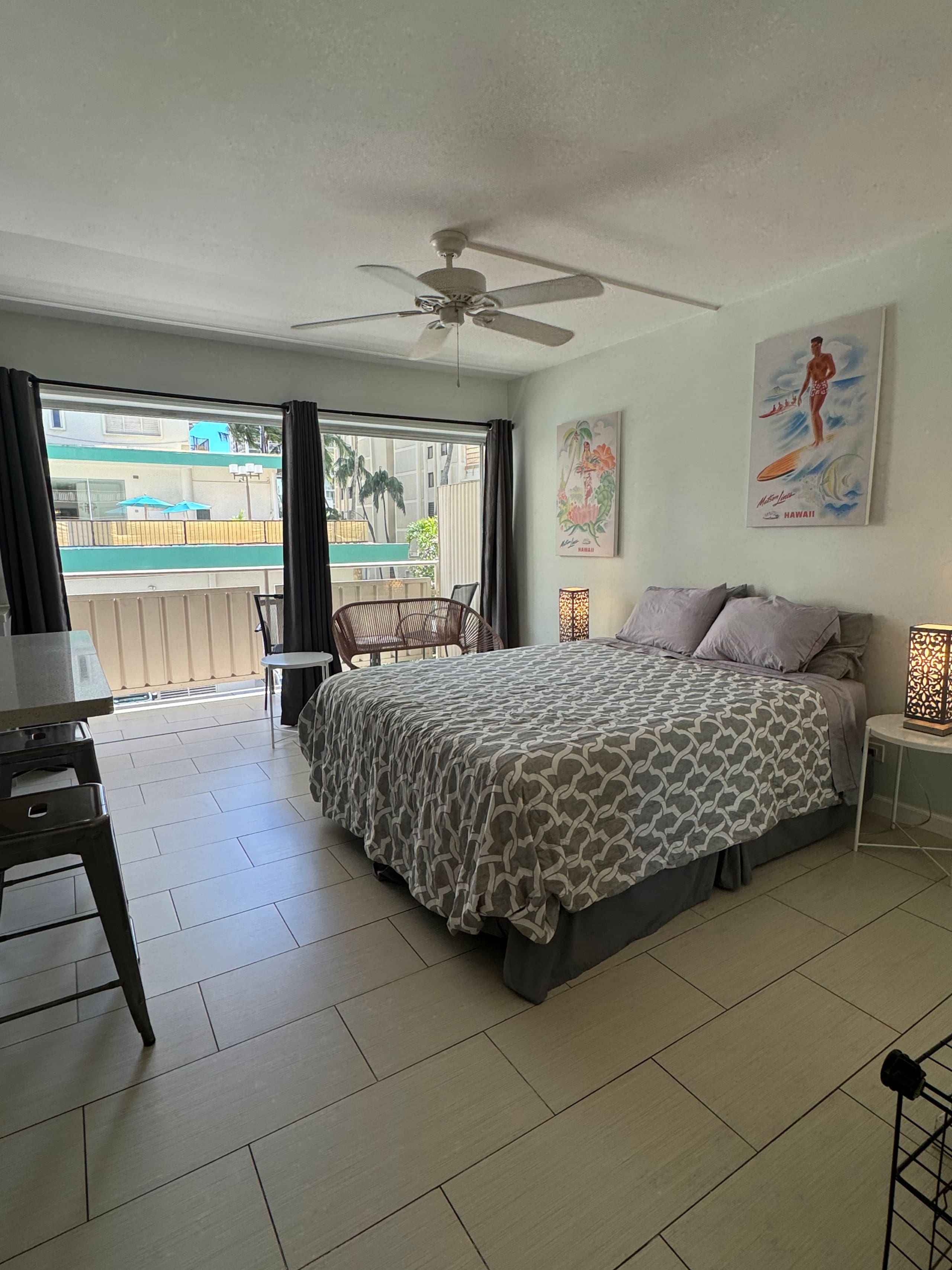 Condo in Honolulu · ★4.91 · Studio · 1 bed · 1 bath - Image 4