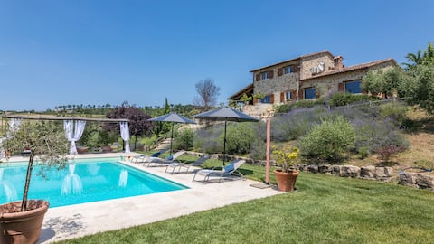 Casale Dei Gelsomini 8, Emma, Villas