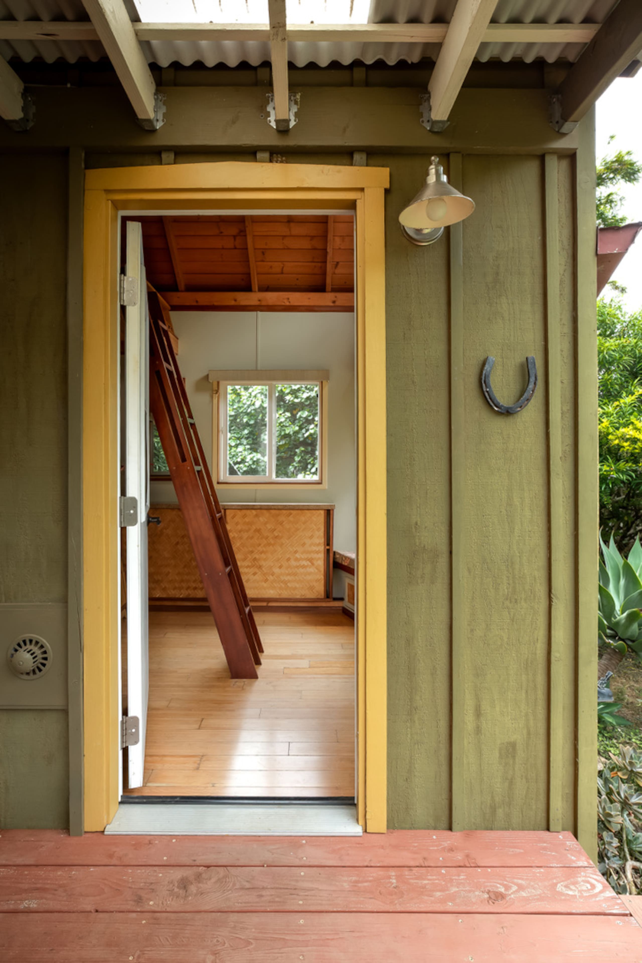 Paniolo Garden Retreat- Private Waimea Tiny Home - Image 20