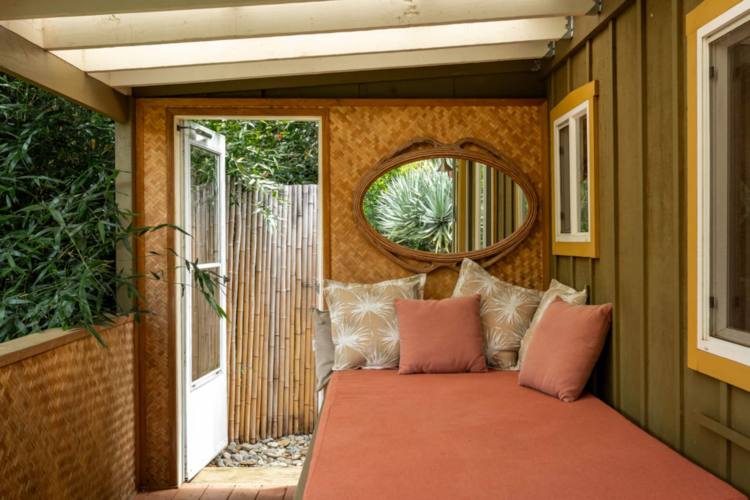 Paniolo Garden Retreat- Private Waimea Tiny Home - Image 3
