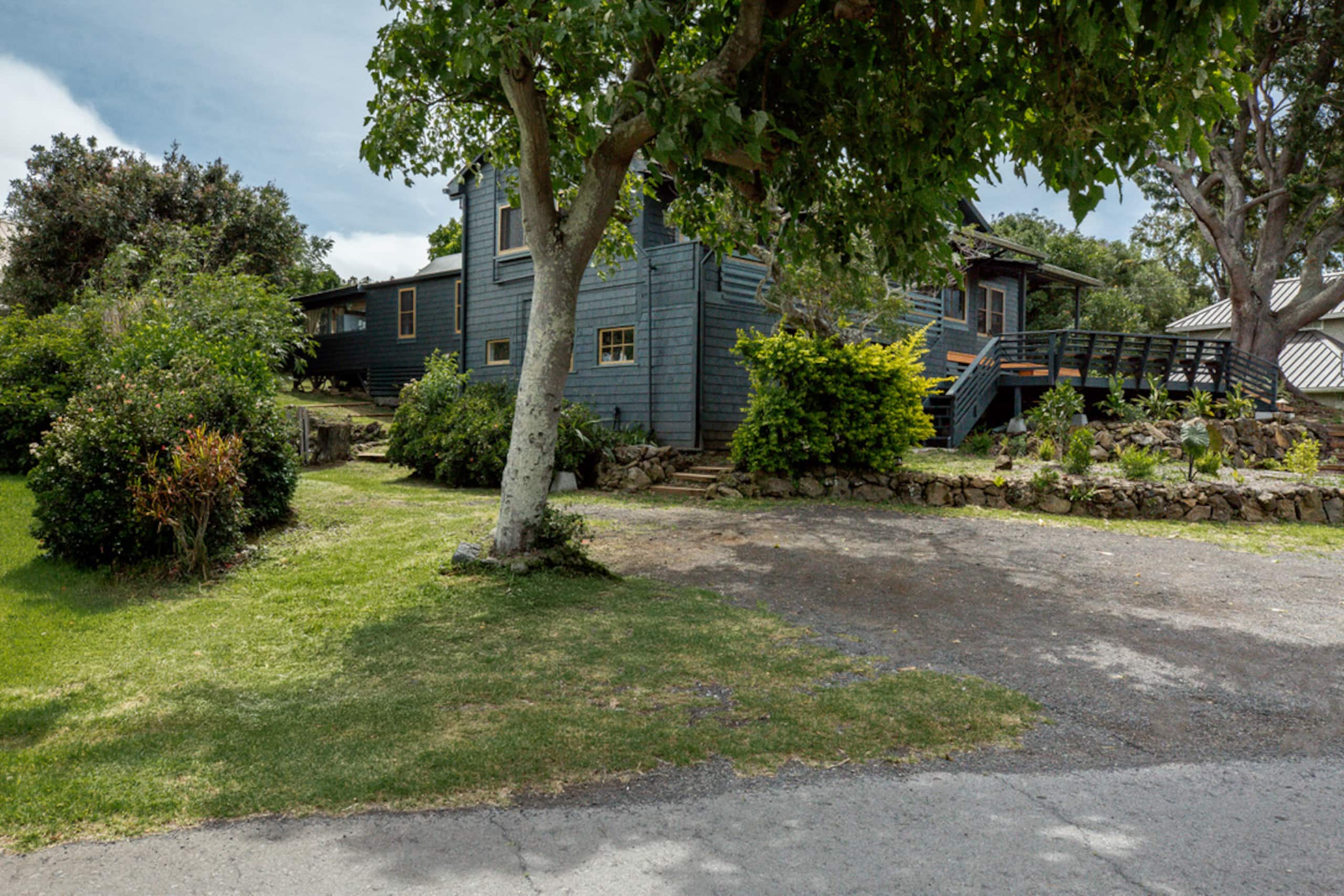 Paniolo Garden Retreat- Private Waimea Tiny Home - Image 25