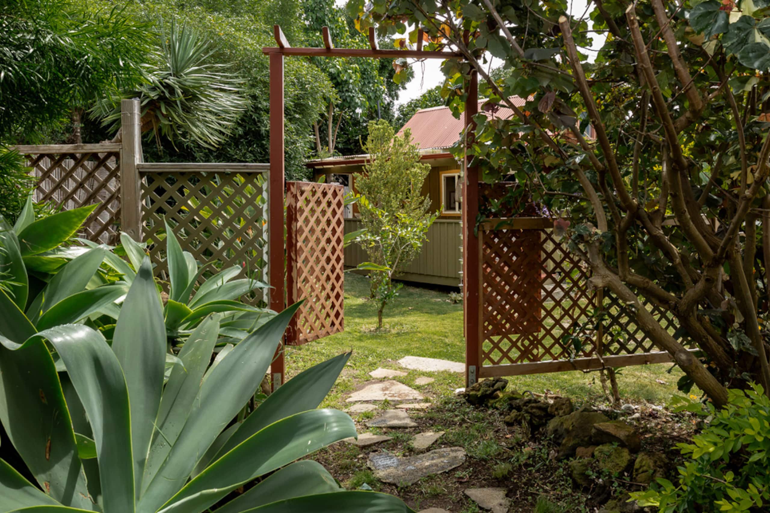 Paniolo Garden Retreat- Private Waimea Tiny Home - Image 14