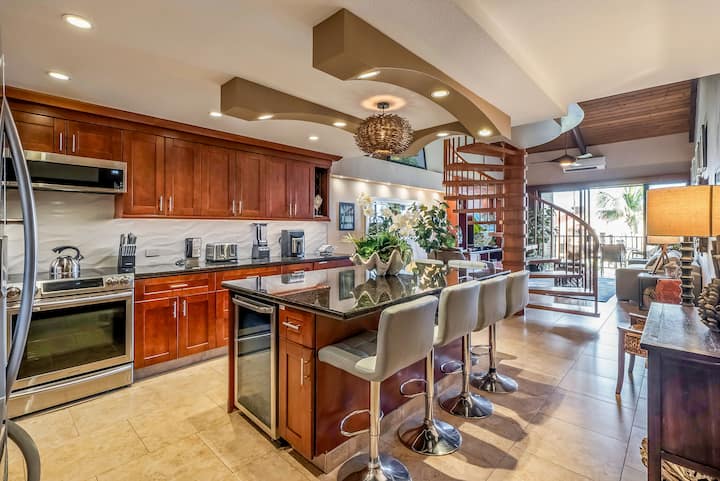 Stunning Remodel-ocean View-modern Finishes-ac Throughout-meticulous Cleaning - Maui, HI