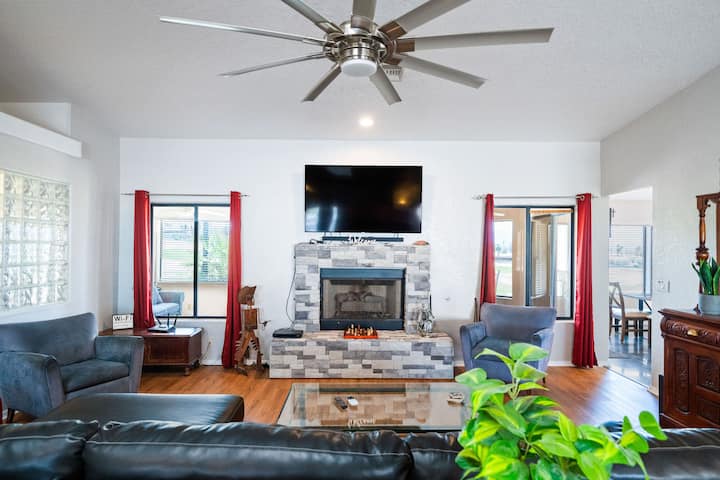 Lake Havasu Heavenly Hideout - Lake Havasu City, AZ