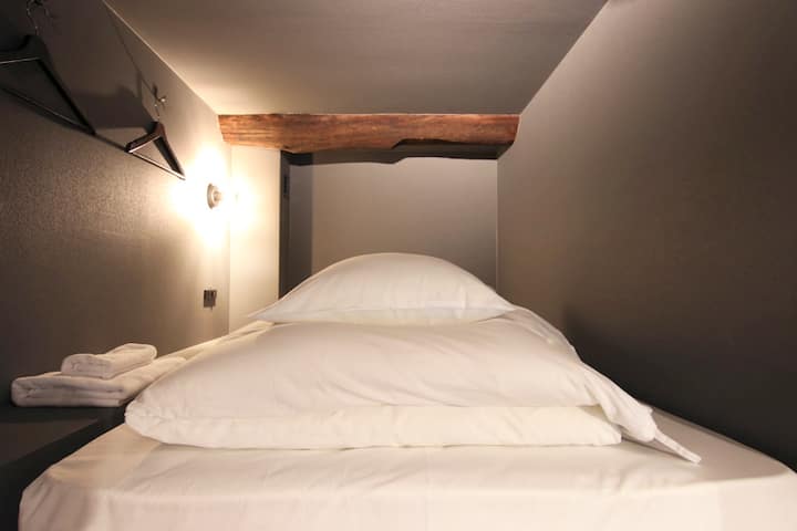 Shared Dormitory,Non Smoking