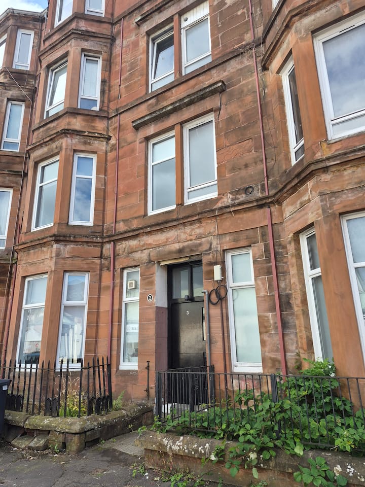 2 Bed Flat 5 Mins Glasgow Airport & Braehead - Paisley