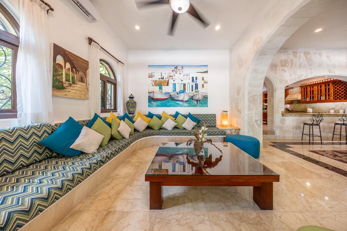 Popular Airbnb listing: Great Orchid Villa in Puerto Aventuras