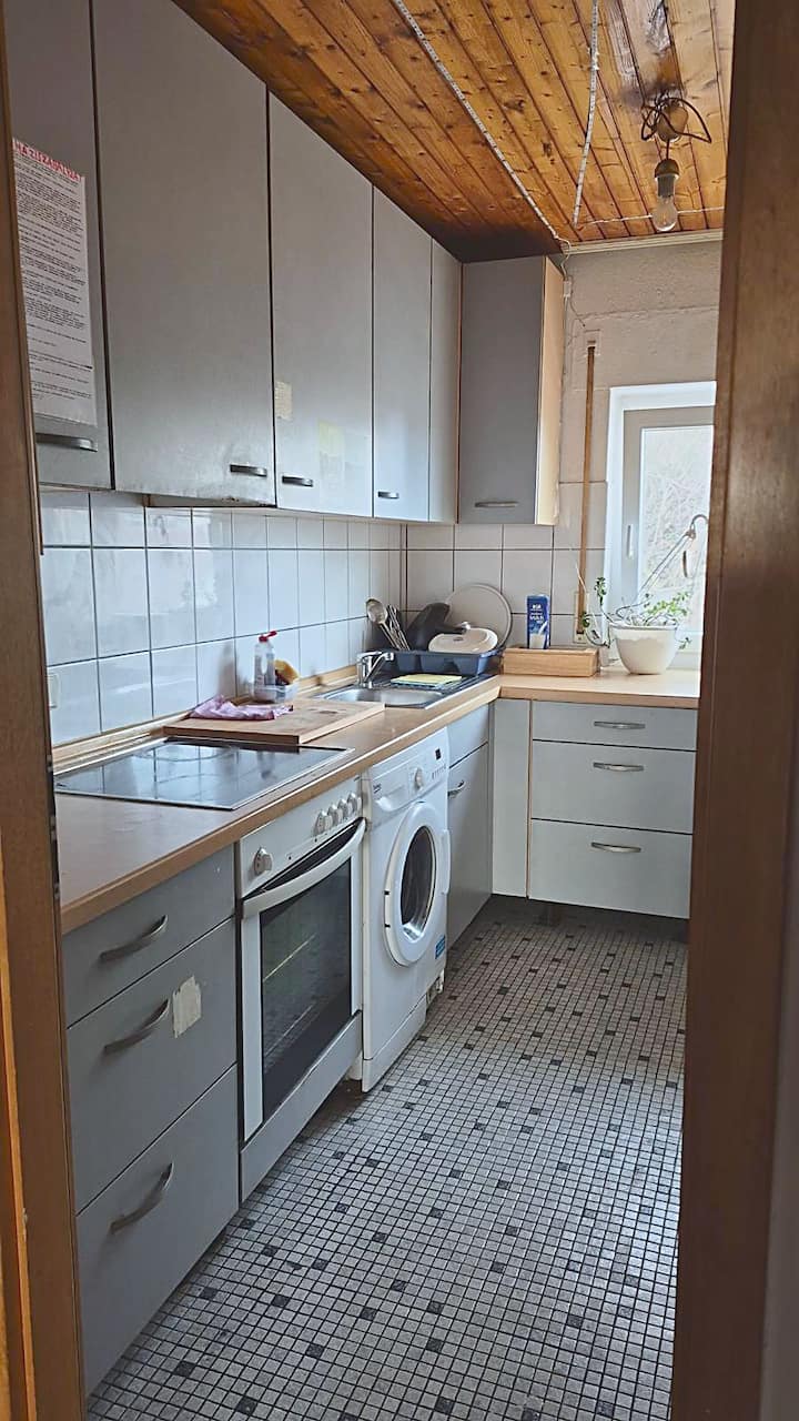 Grosser Zimmer In Stuttgart, Ditzingen - Stuttgart