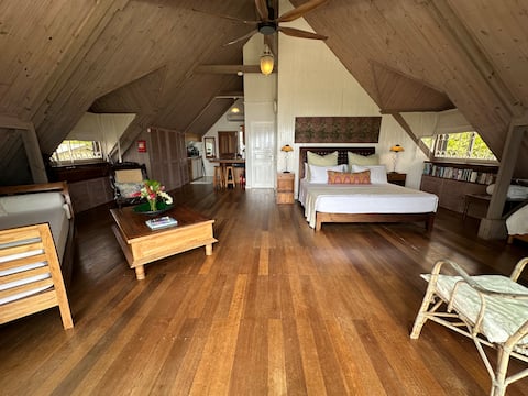 *Ti La Kaz Loft Apt Sea view Daily Cleaner, Aircon