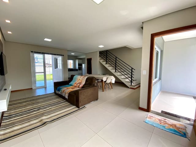 Entire home with 3 bedrooms in Torres - Casa Temporada em Torres Praia lagoa jardim 01