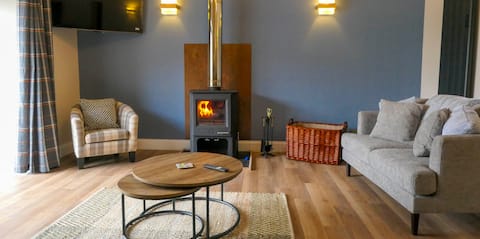 Popular Airbnb listing: The Old Byre at Dallachulish in Ardchattan And Muckairn