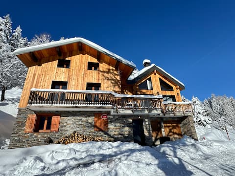 Alpine Ski Chalet – Peaceful Alpine Retreat