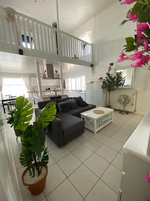 3 bedroom duplex, 2 bathrooms, 131 m2